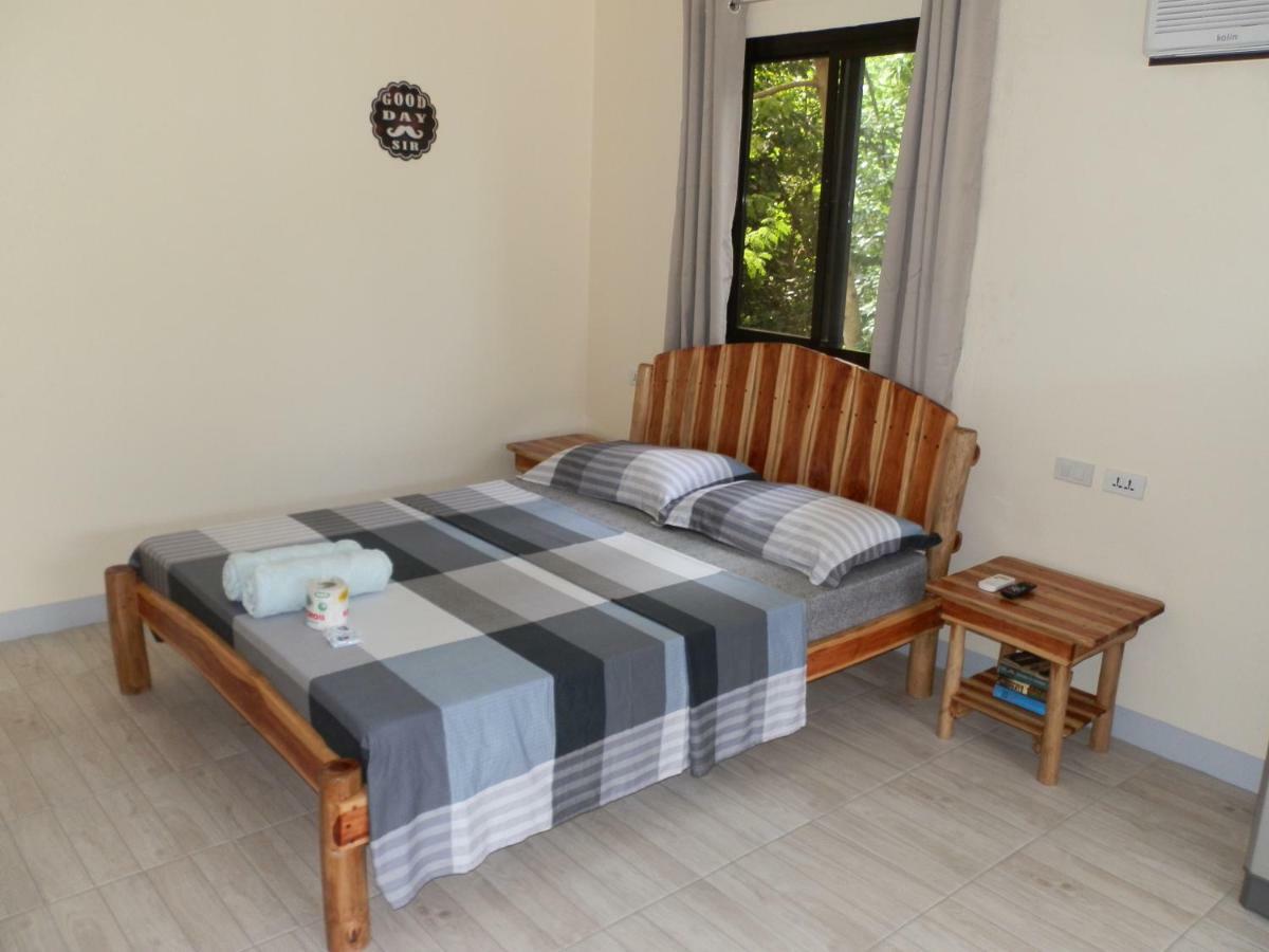The Blue Pagong Aparthotel Puerto Galera Ngoại thất bức ảnh
