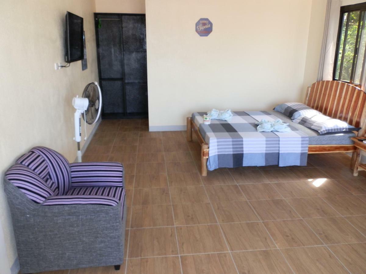 The Blue Pagong Aparthotel Puerto Galera Ngoại thất bức ảnh